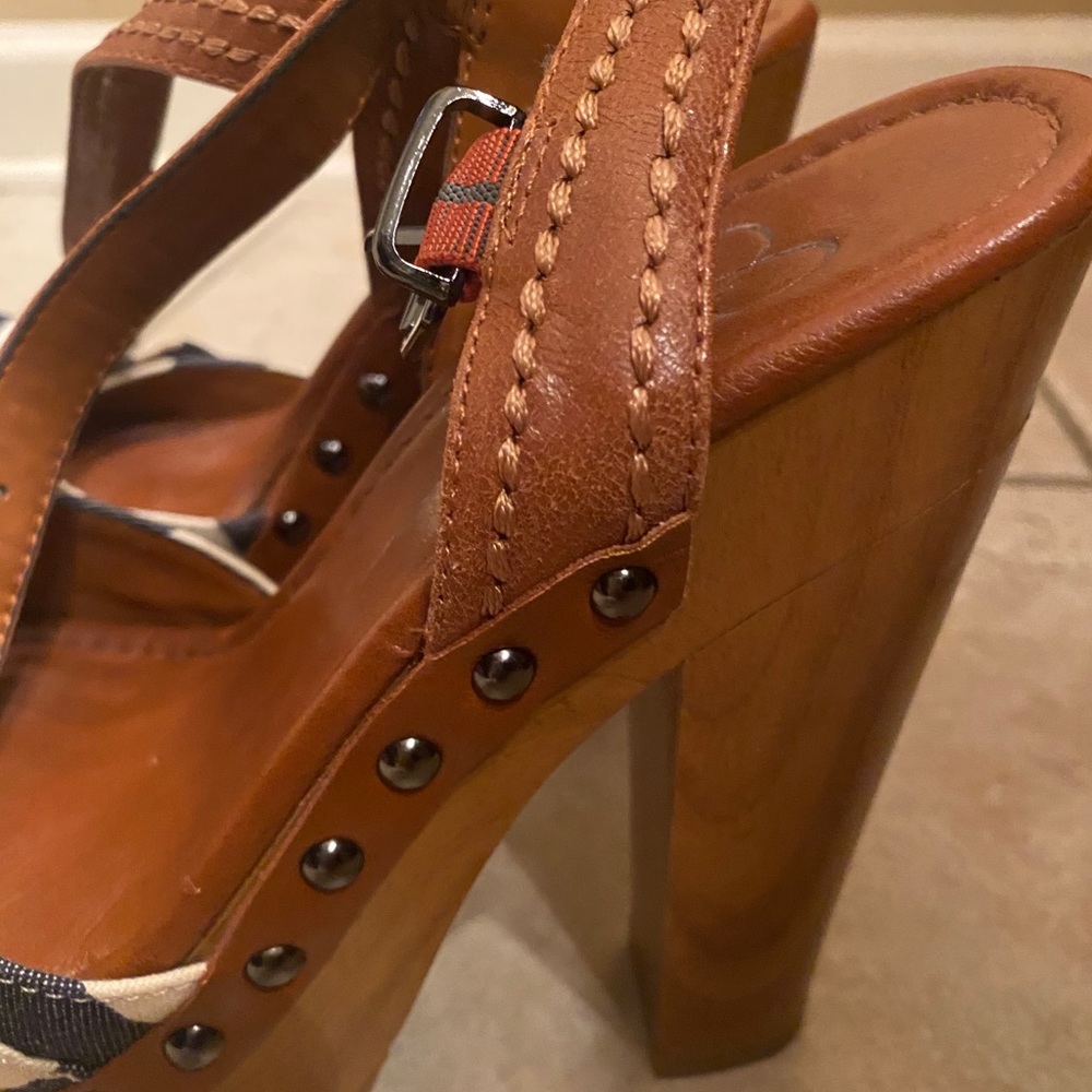 Shoes - Picture 2 of 2